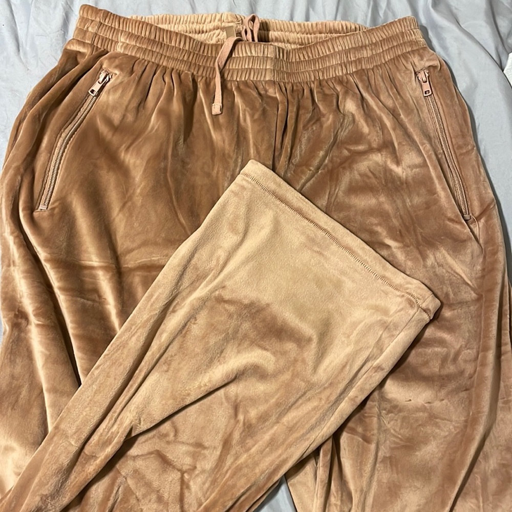 Skims  sweatpants